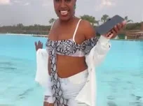 Provocação de verão à beira-mar