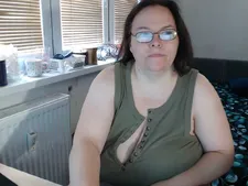 uma das melhores mulheres webcam durante uma conversa camseks sensual