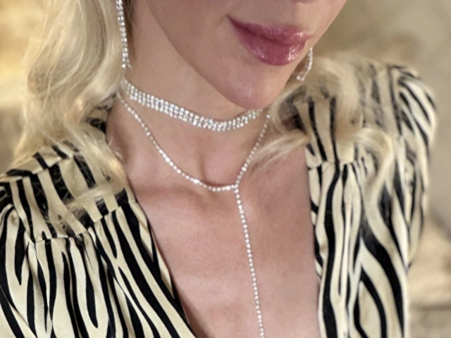 Webcambabe ElisHeart