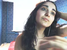 AdorableAlia 0