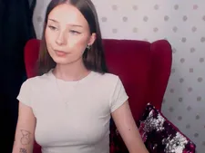 EmilyCute 9