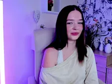 KiaraTease 25